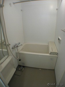 �o�X���[��