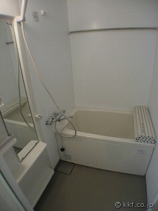 �o�X���[��